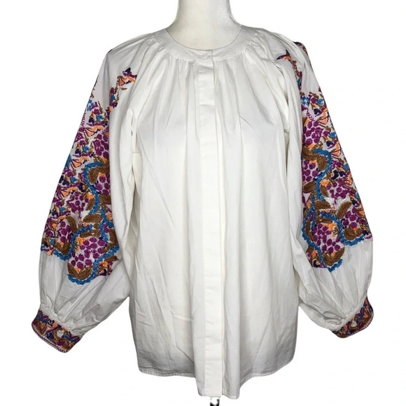 Goodnight Macaroon Arleta Embroidered Floral Stitched Buttoned Boho Blouse - Picture 8 of 9